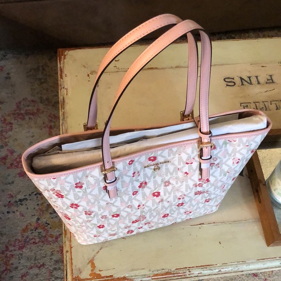 Michal Kors Jet Set Charm Tote and Wristlet set - Picture 3 of 6